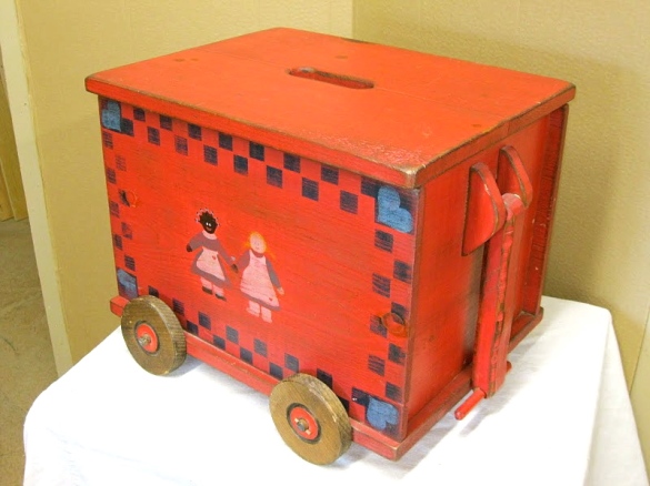 How To Build A Toy Box For A Girl